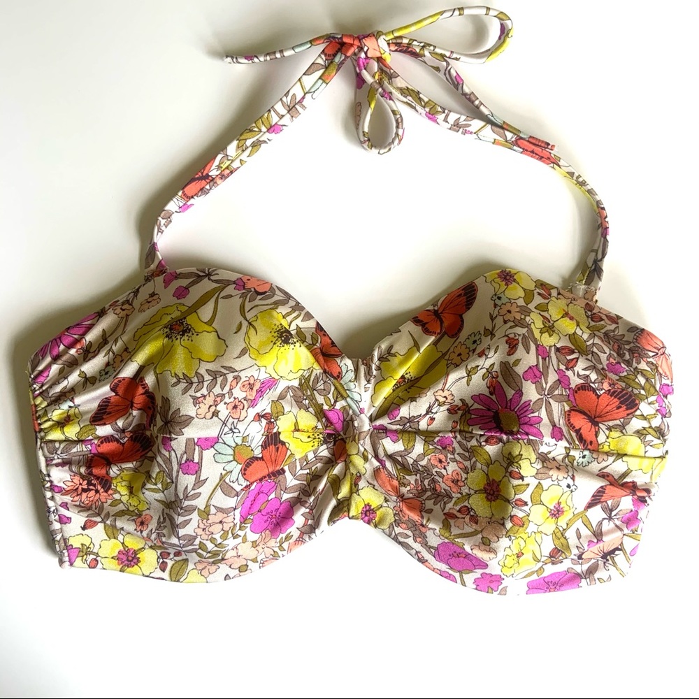 Victoria's Secret Twist Front Bikini Top 34DD